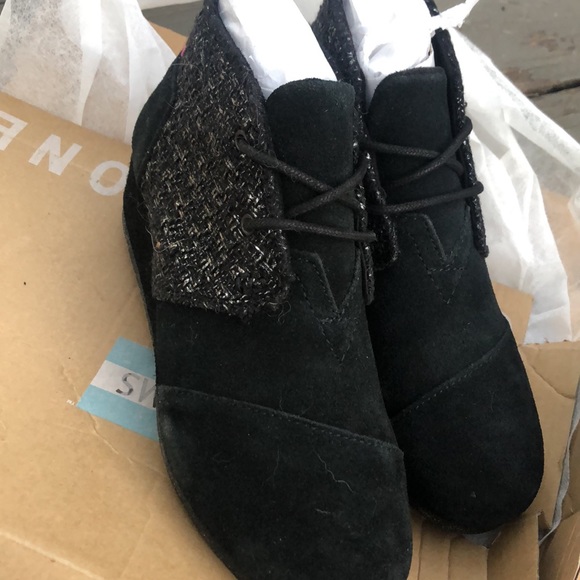 Brand New size 3 Toms boots - Picture 3 of 4